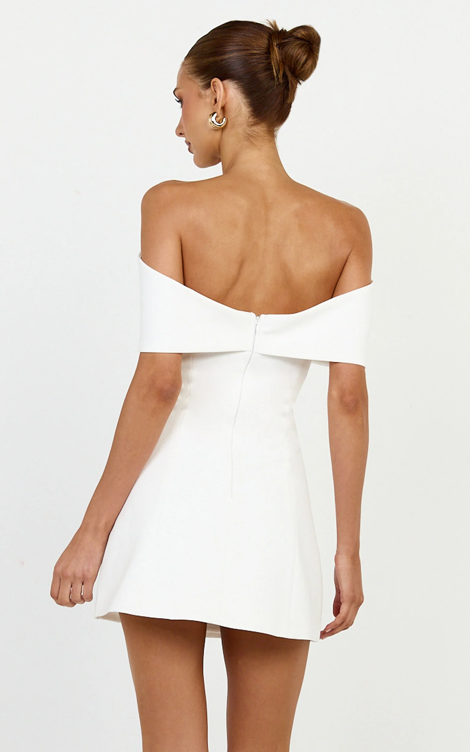 Off Shoulder Bow Detail Dress in White