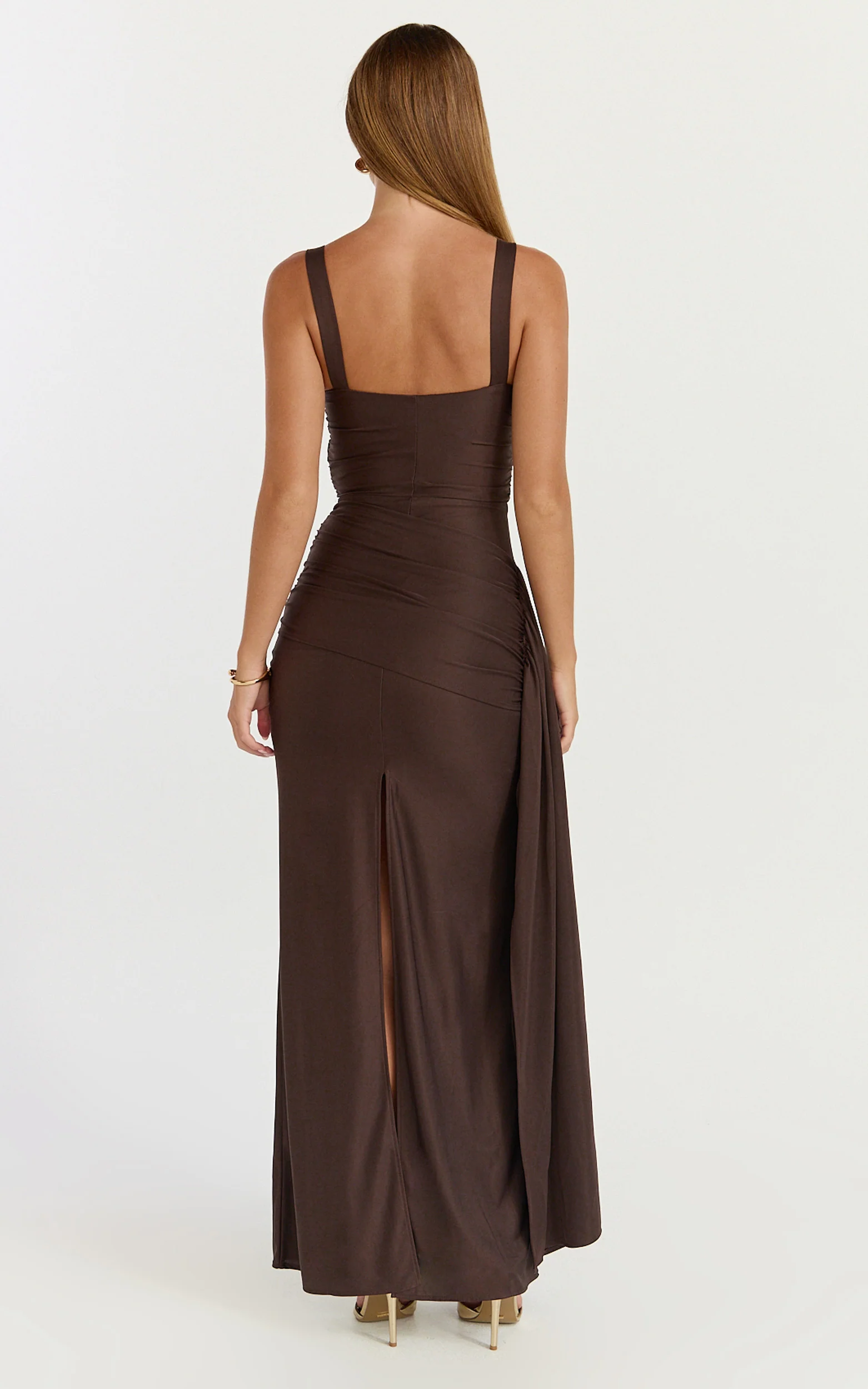 Sweetheart Neck Gathered Bodycon Dress in Chocolate