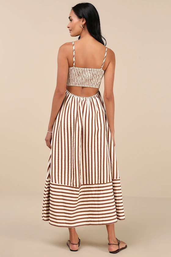 Exceptionally Pristine Brown and Cream Striped Cutout Midi Dress