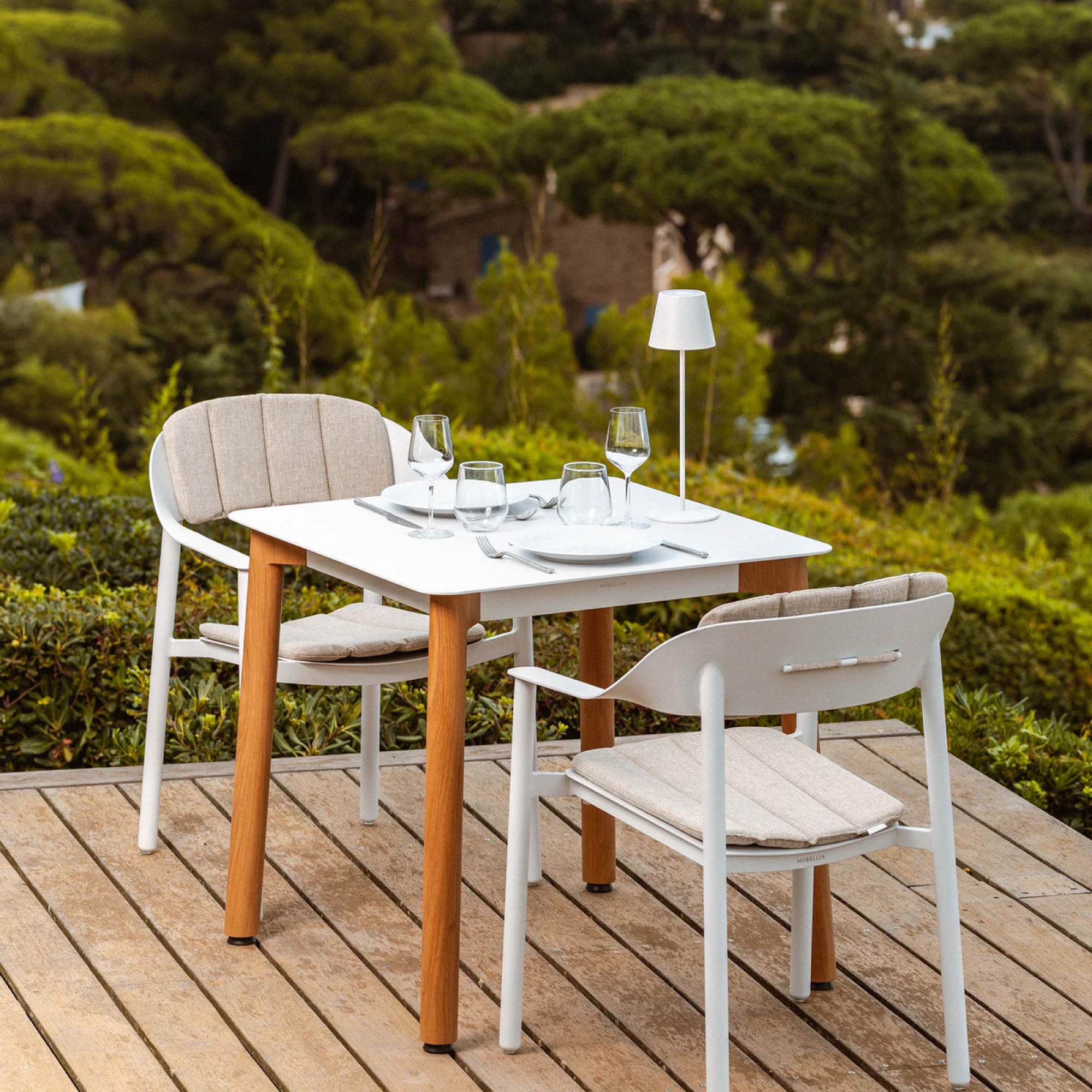 Table de jardin carrée en aluminium 2 places (76 x 76 cm) Monte Carlo Blanc