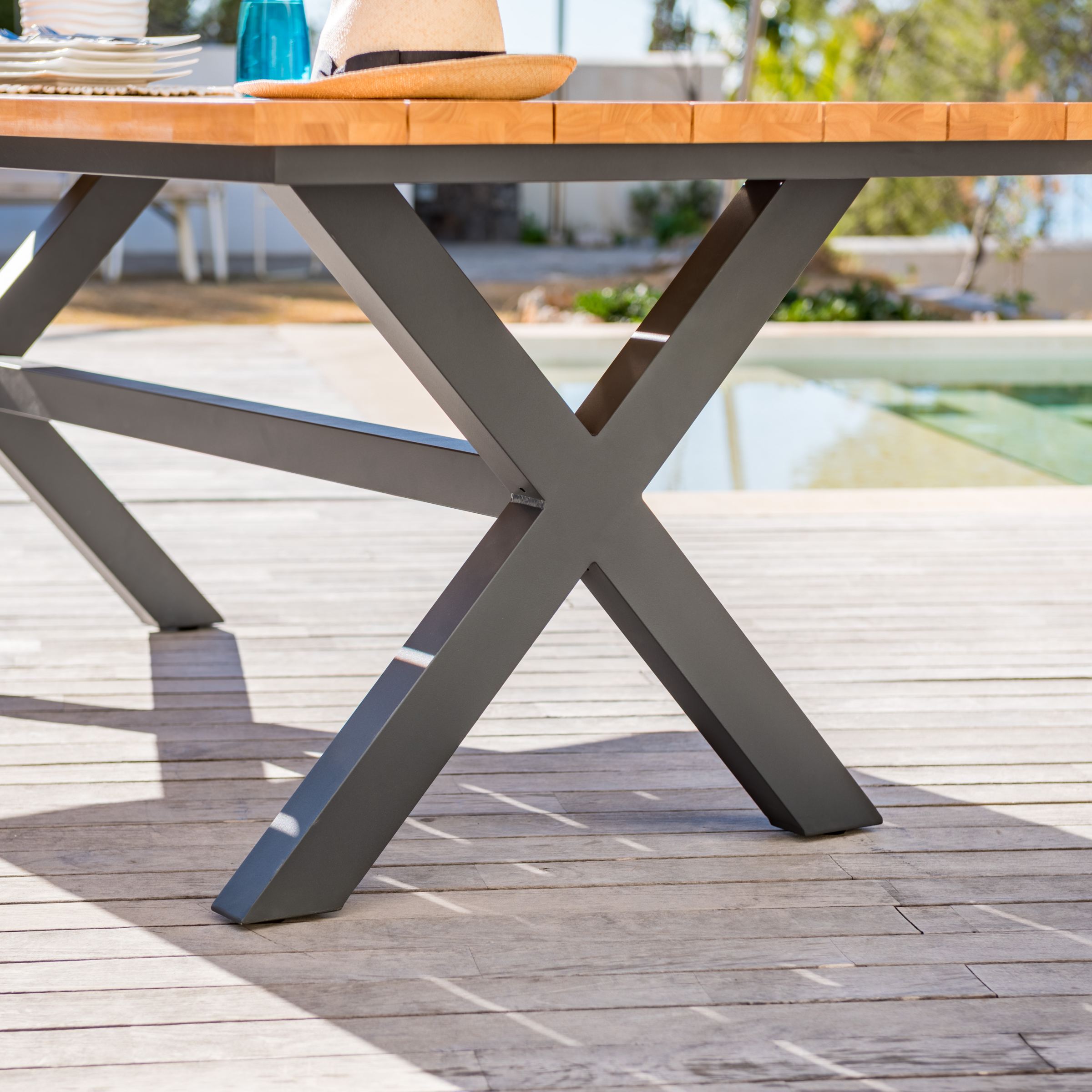 Table de jardin en aluminium et bois teck 8 places (200 x 100 cm) Bali Gris anthracite