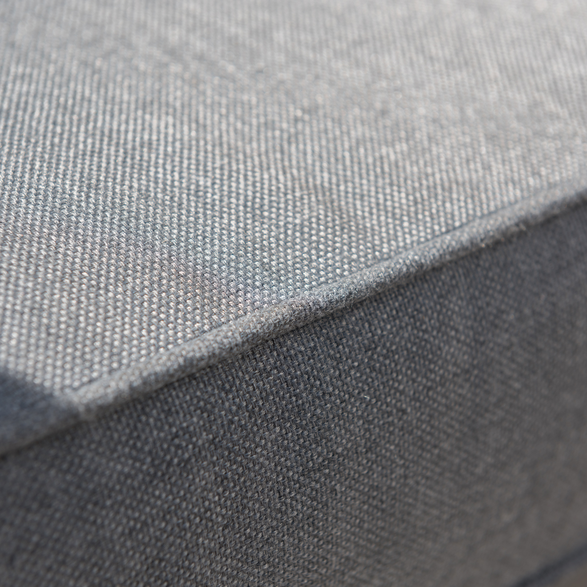 Salon de jardin aluminium et bois teck 5 places Bali Gris anthracite et ardoise