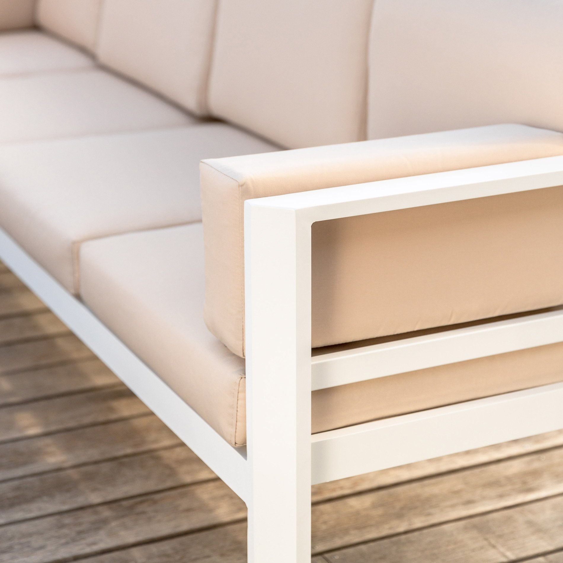 Salon de jardin d'angle en aluminium 6 places Ostara Blanc et taupe