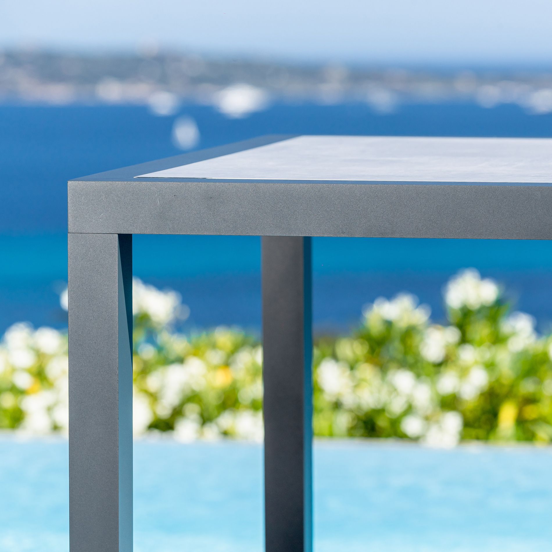 Table de jardin en aluminium et céramique 8 places (192 x 102 cm) Torano Gris anthracite