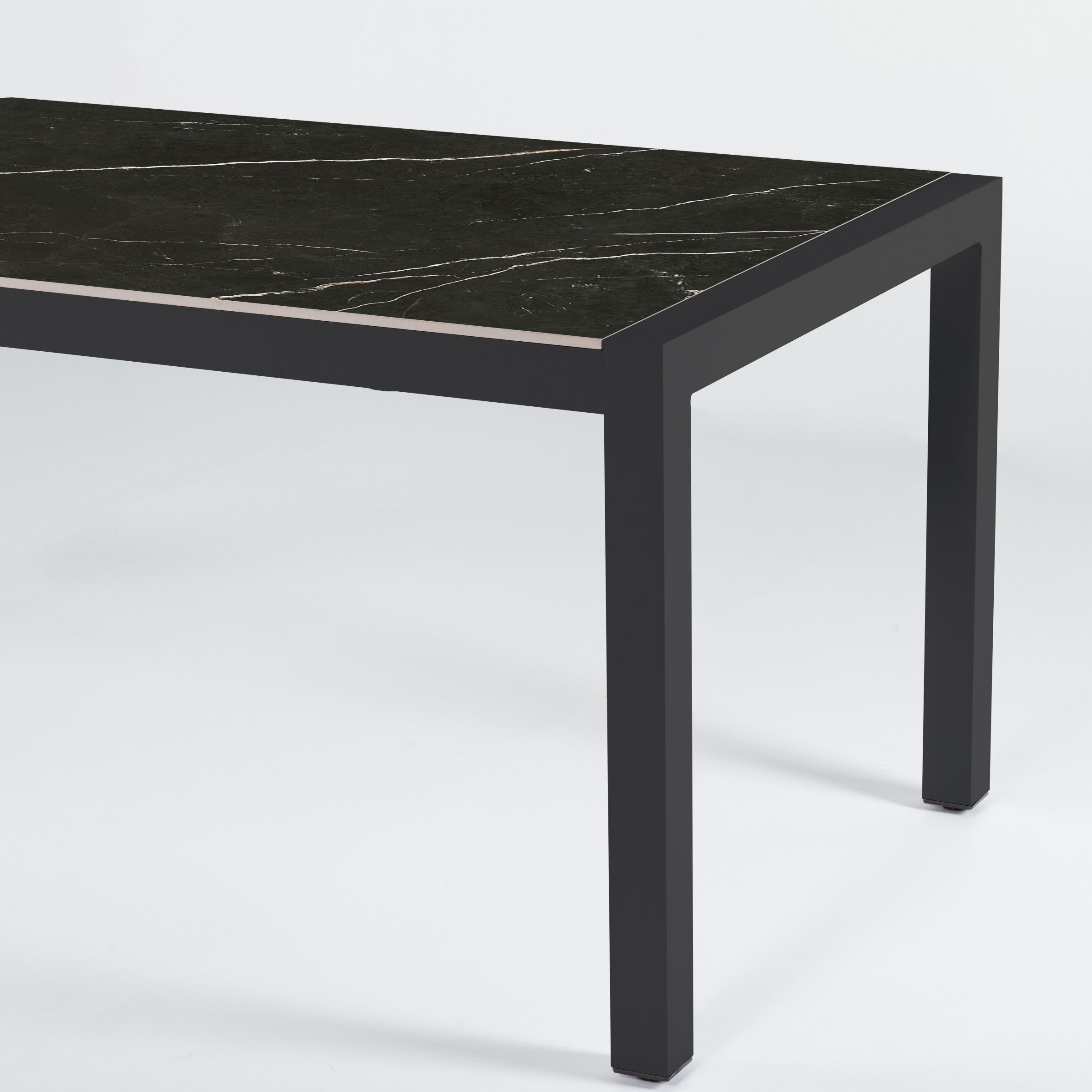 Table de jardin en aluminium et céramique 8 places (180 x 90 cm) Modena Noir marbré