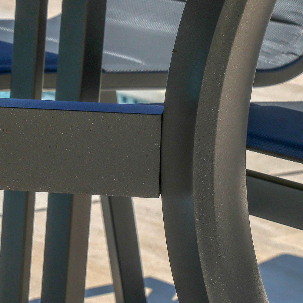 Table de jardin carrée en aluminium 8 places (136 x 136 cm) Amalfi Gris anthracite