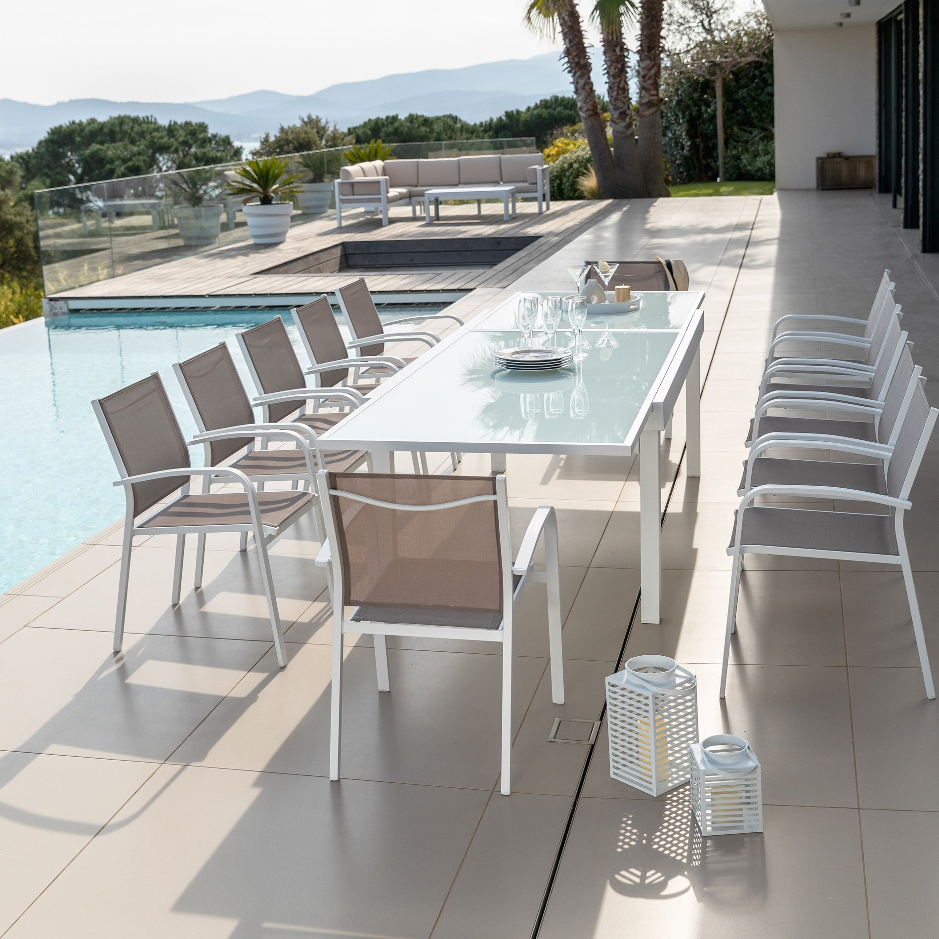 Table de jardin extensible en verre 12 places (200/320 x 100 cm) Murano Blanc