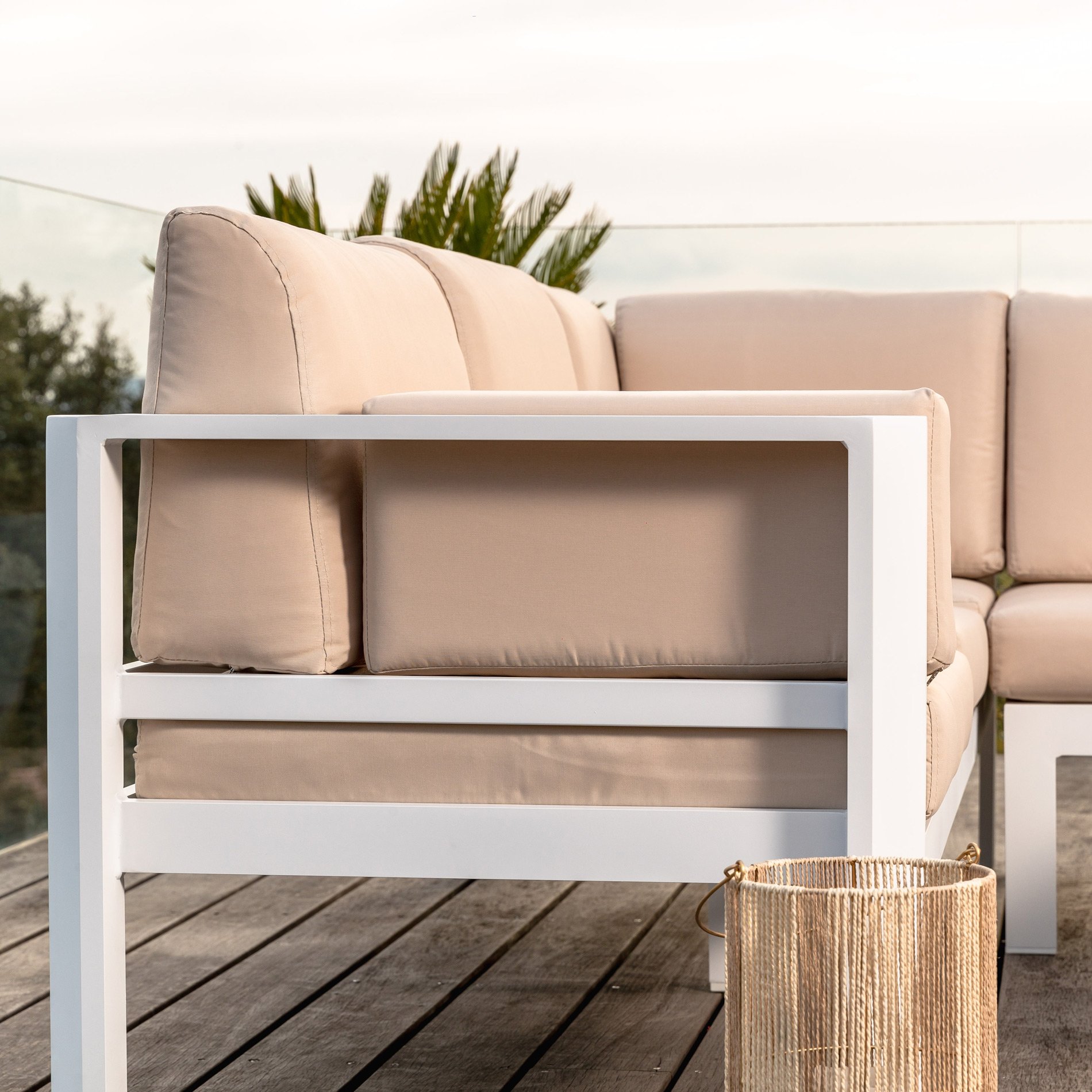 Salon de jardin d'angle en aluminium 6 places Ostara Blanc et taupe