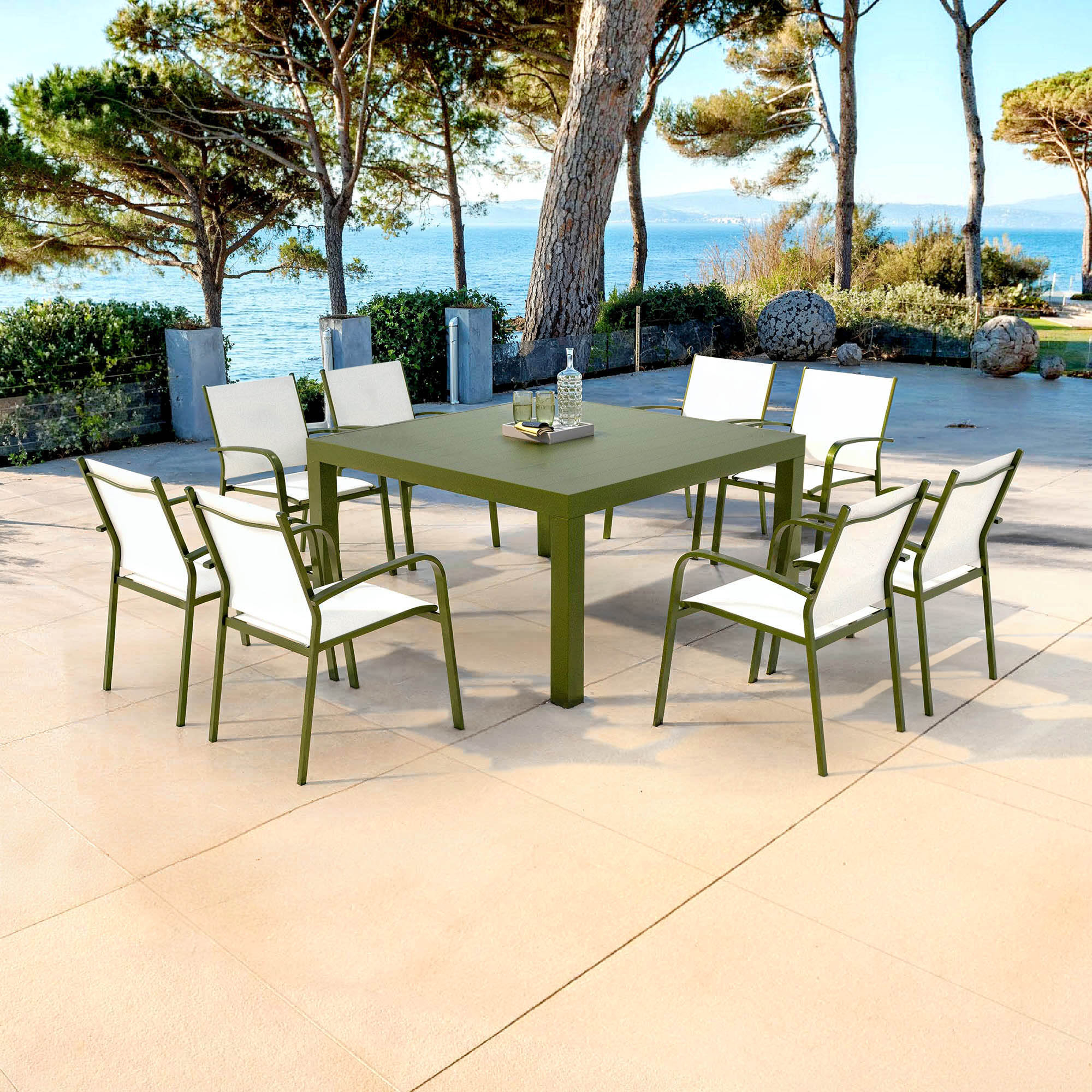 Table de jardin carrée aluminium 8 places (136 x 136 cm) Murano Vert olive