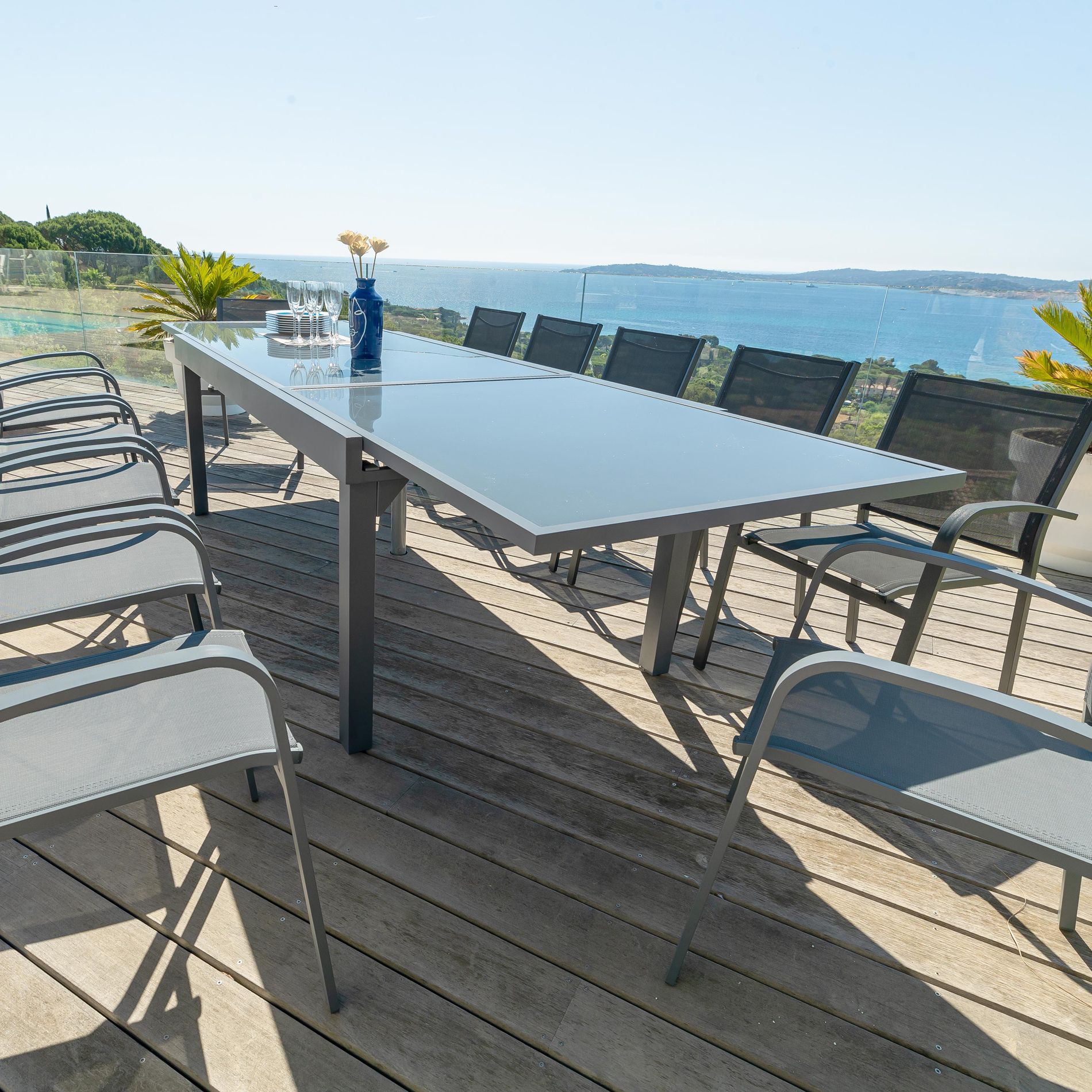 Table de jardin extensible en verre 12 places (200/320 x 100 cm) Murano Gris anthracite