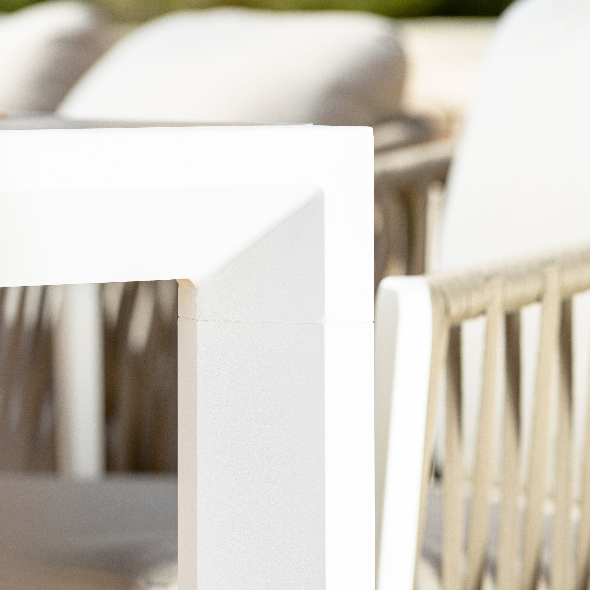 Table de jardin extensible en aluminium 12 places (195/300 x 96 cm) Amalfi Blanc