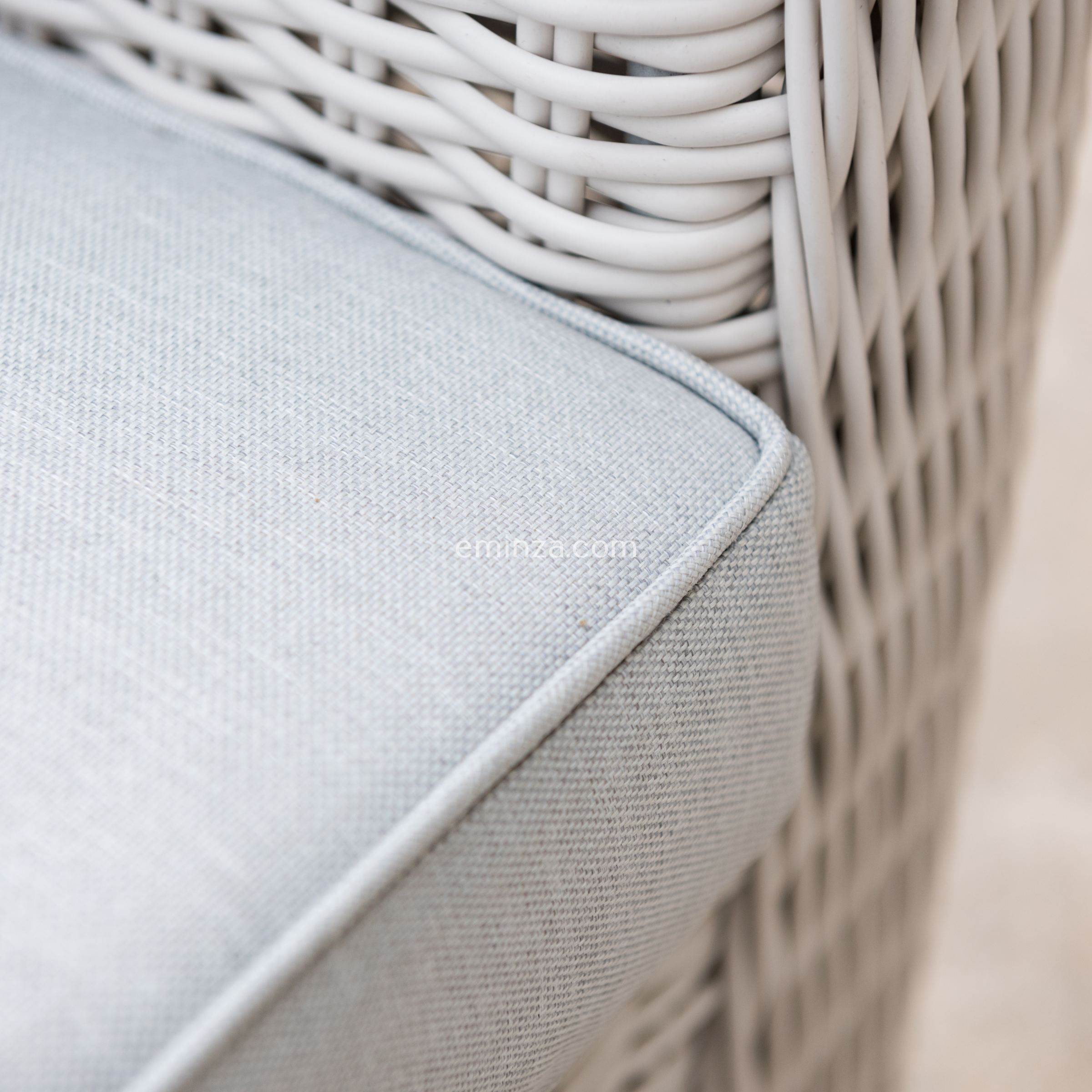 Salon de jardin en résine tressée 7 places 5 pcs Calvi Blanc et gris clair