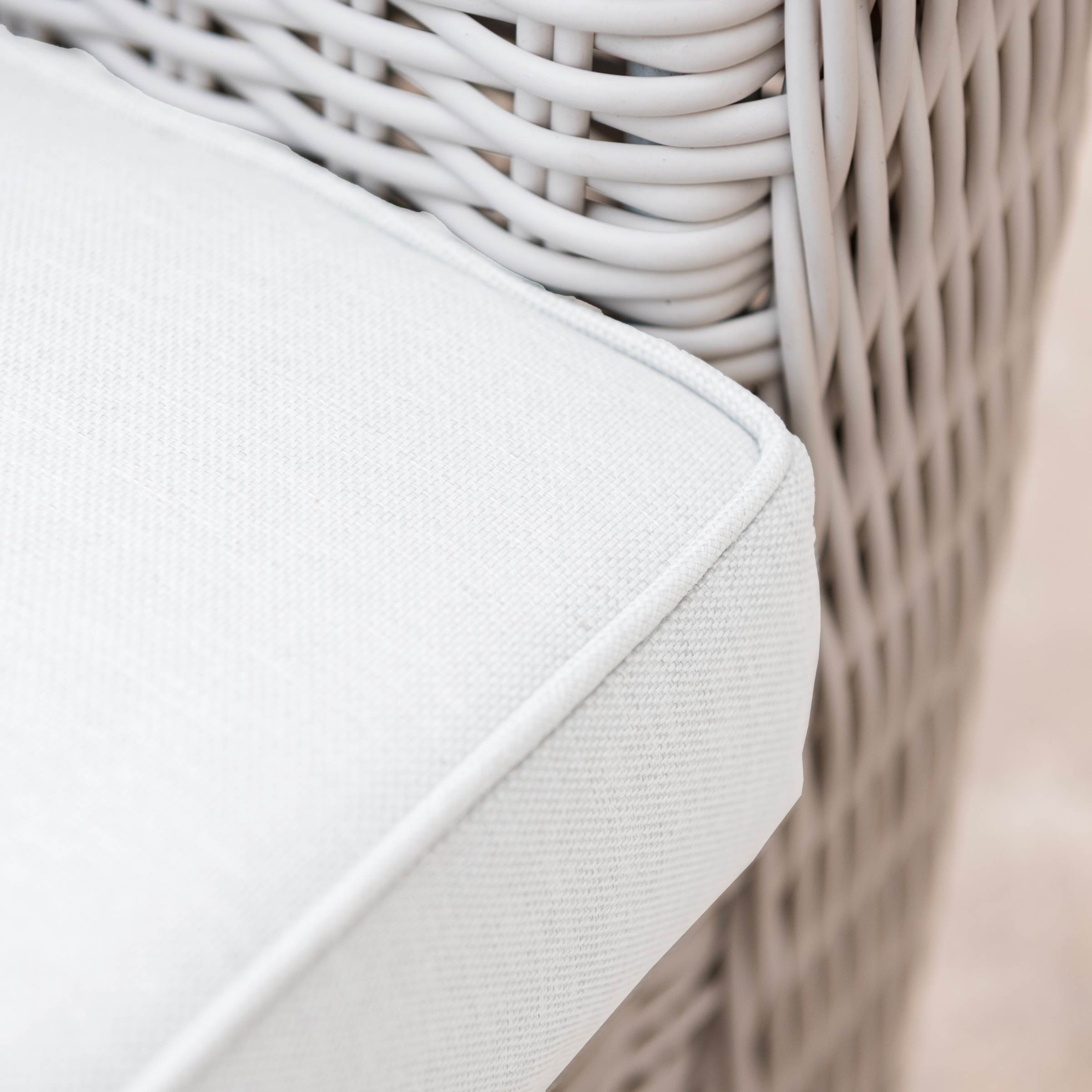 Salon de jardin en résine tressée 5 places 4 pcs Calvi Blanc