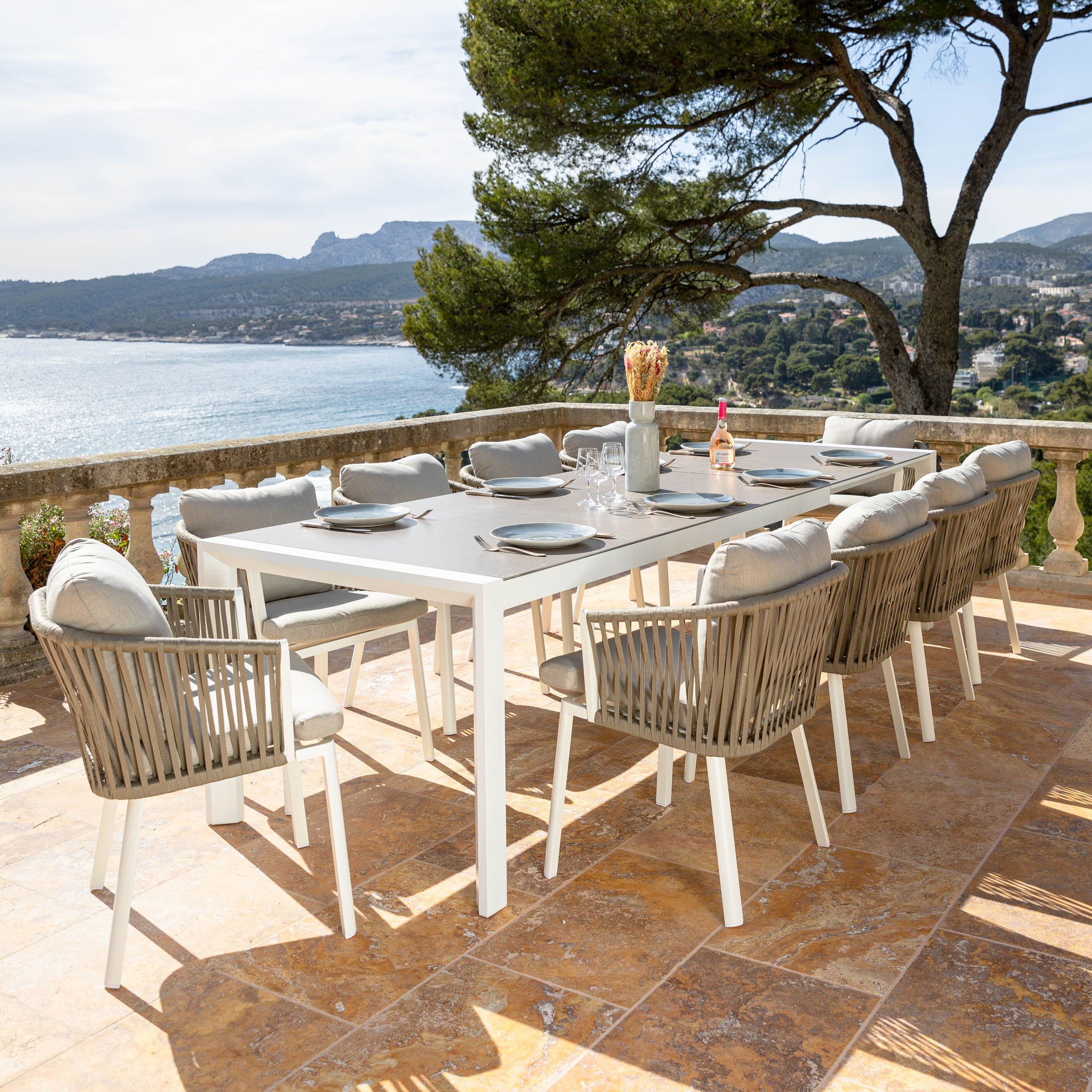 Table de jardin extensible en aluminium 12 places (195/300 x 96 cm) Amalfi Blanc