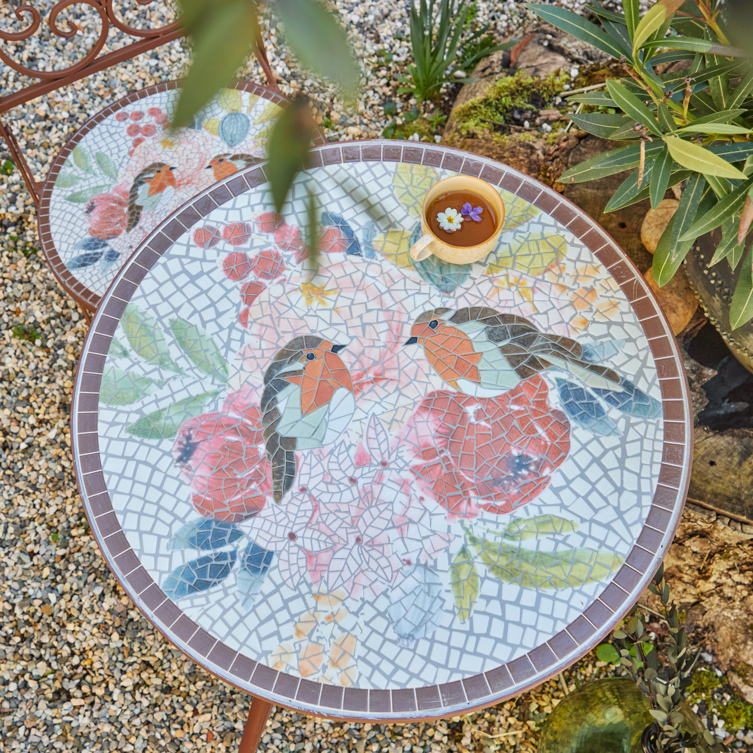 Table bistro ronde en mosaïque Aberdeen Marron