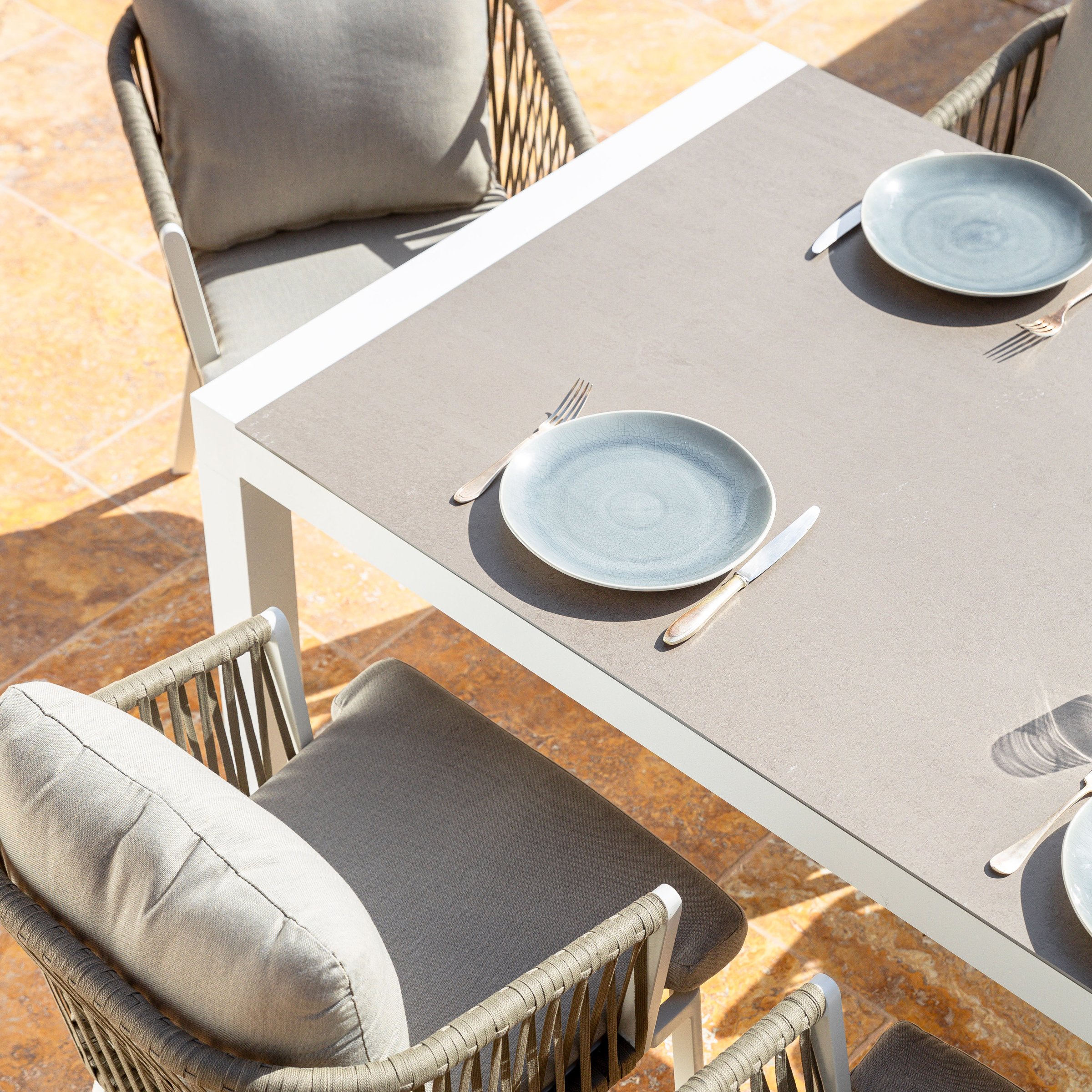 Table de jardin extensible en aluminium 12 places (195/300 x 96 cm) Amalfi Blanc