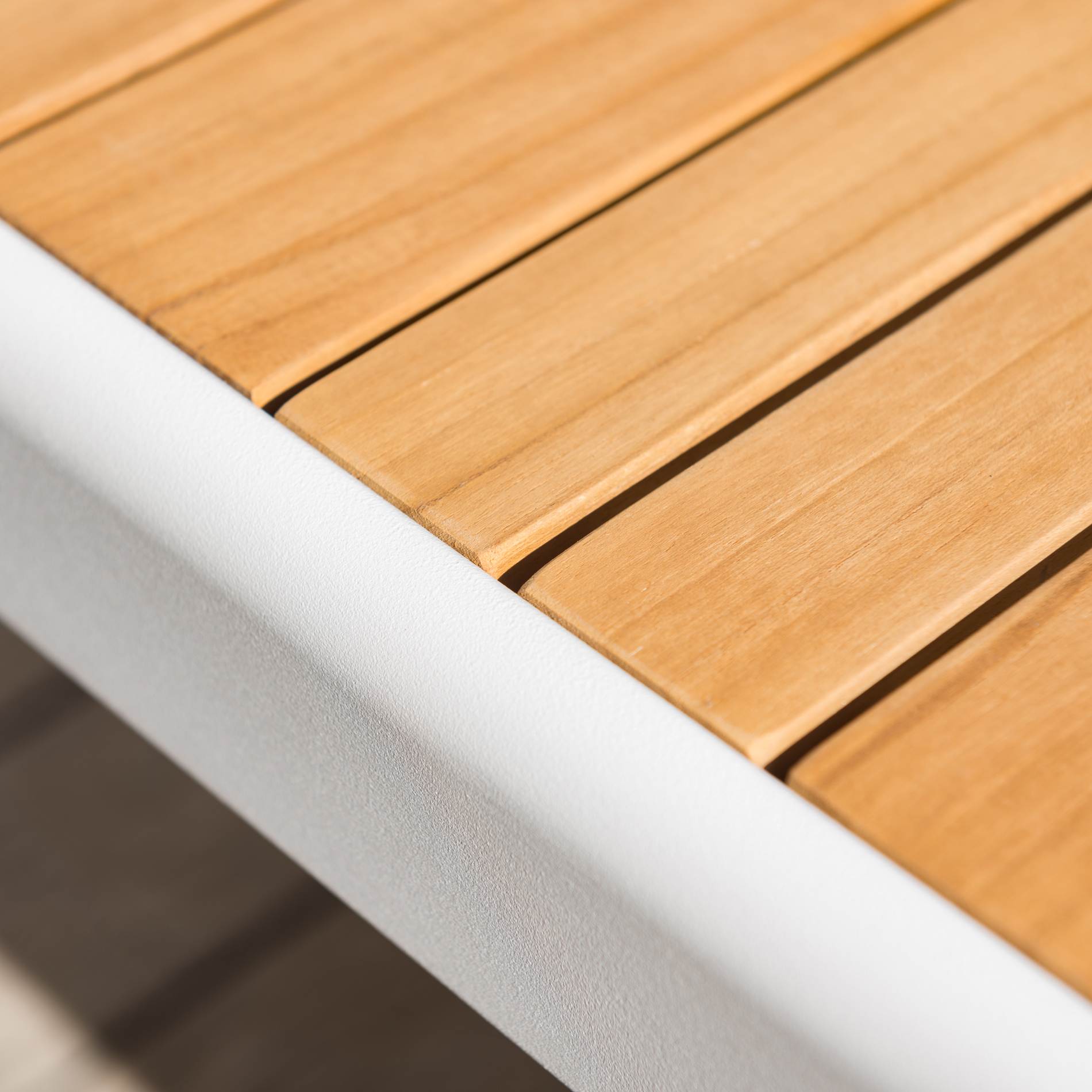 Salon de jardin aluminium et bois teck 5 places Bali Blanc et gris clair