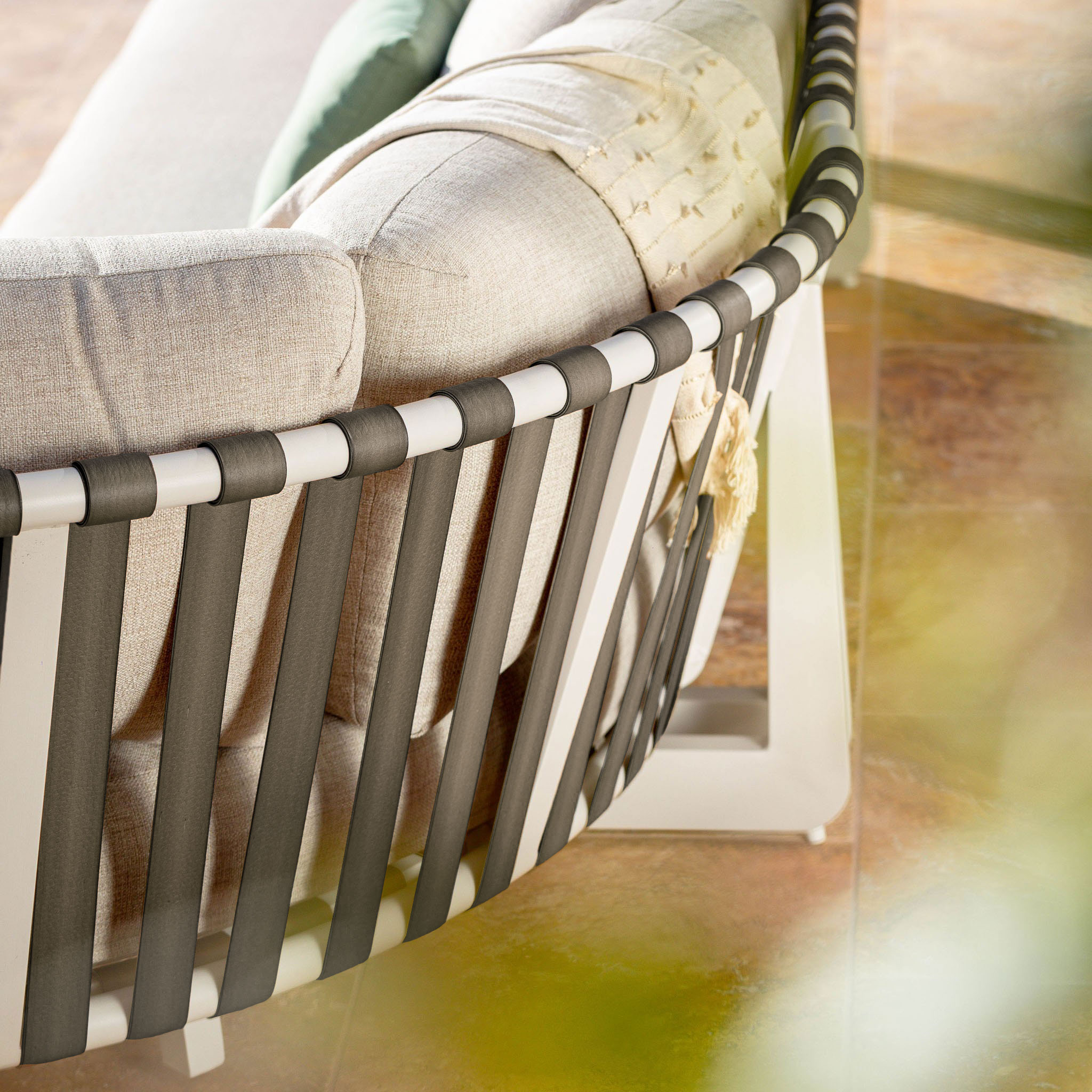 Salon de jardin en aluminium 7 places Long Beach Blanc