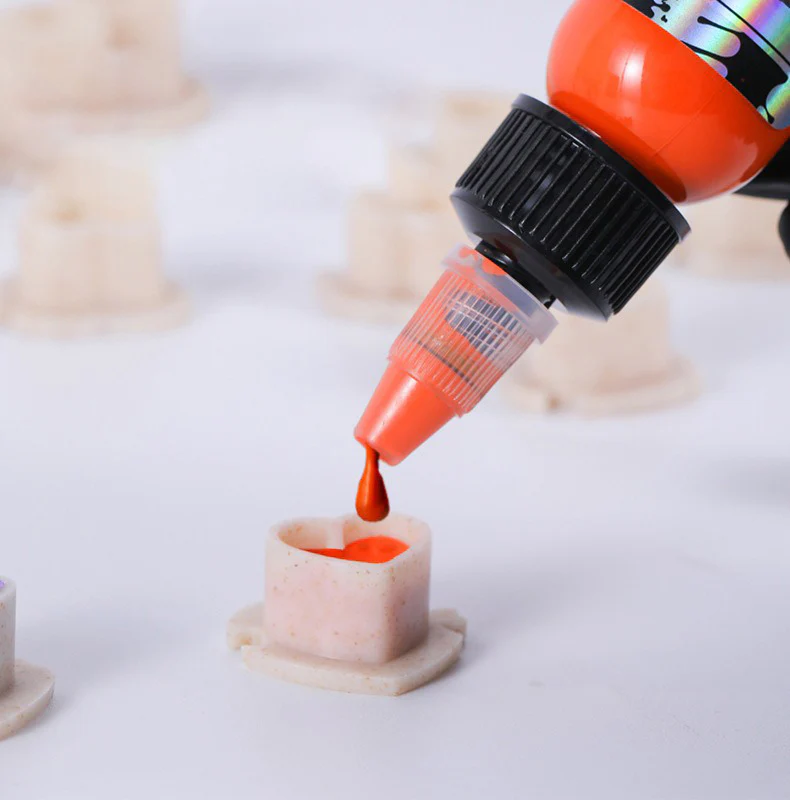 PEACH Umweltfreundliche biologisch abbaubare Herz-Tattoo-Farbkappen – Einweg-Silikon-Milchkappen mit Standfuß