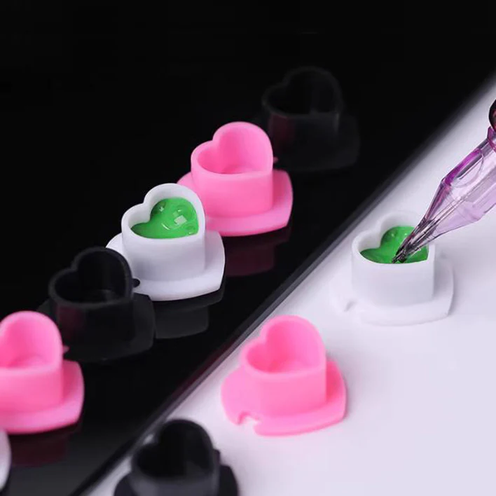 PEACH Umweltfreundliche biologisch abbaubare Love Tattoo Pigmentbecher – Einweg-Silikon-Milchbecher mit Standfuß für Pigmentbecher und Stickgerät