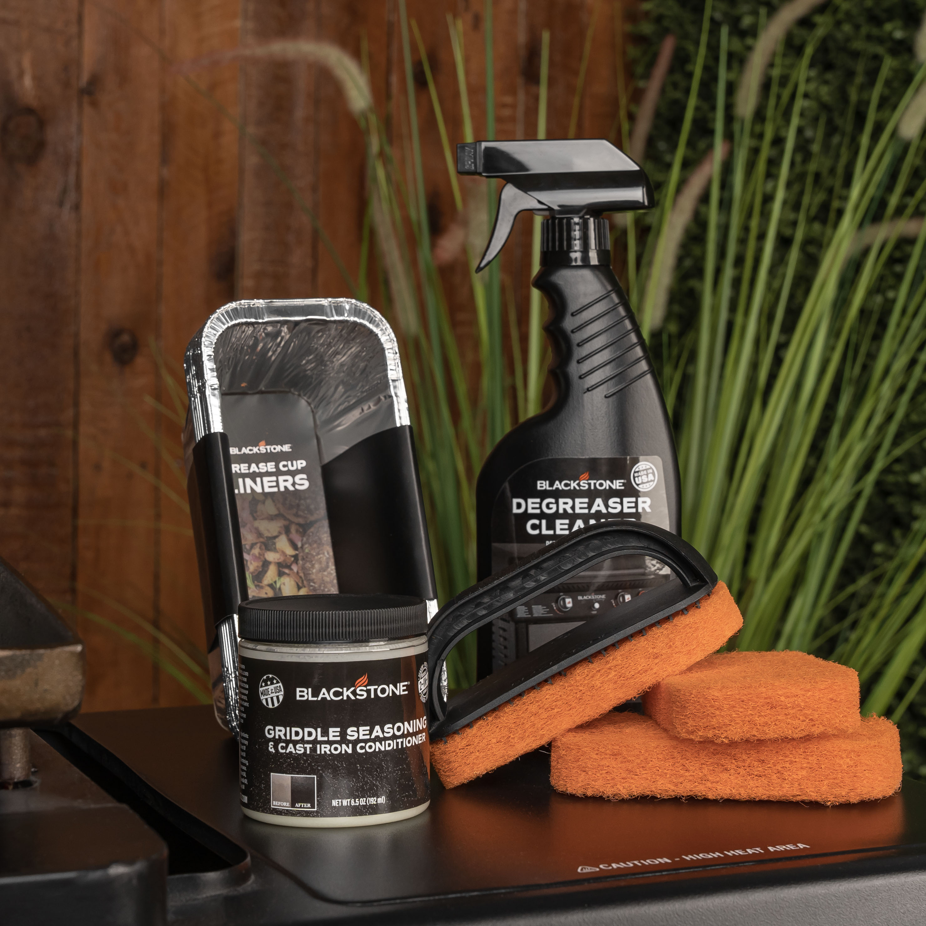 Blackstone Complete Griddle Care Kit with 6.5 Ounce(s) Flat top grill conditioner