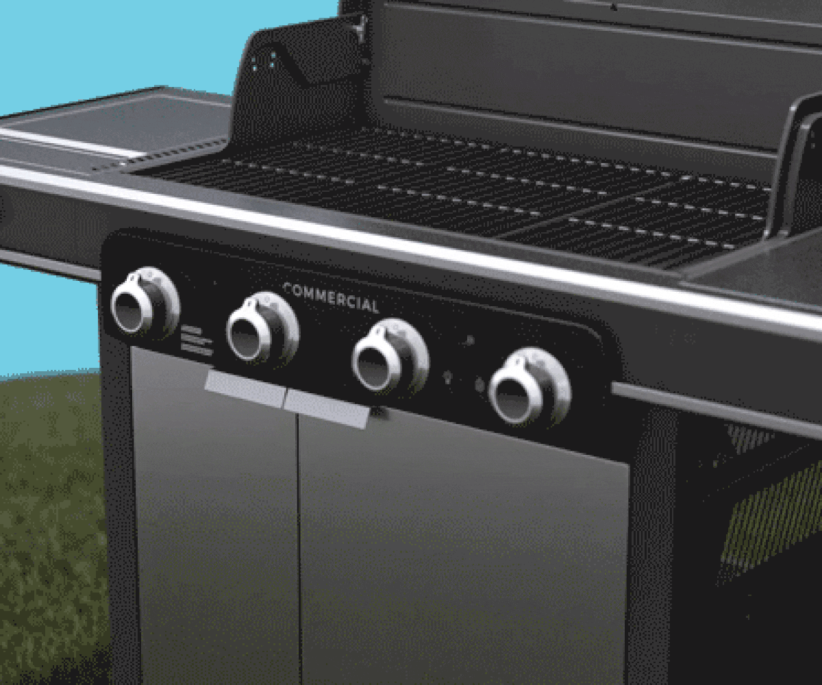 Charbroil Commercial Series Grill and Griddle Combo Black 4 -Burner Infrared Liquid Propane and Natural Gas Grill