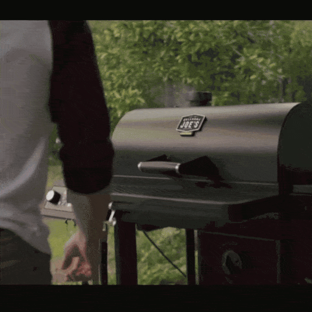 Oklahoma Joe's Tahoma Gravity Feed 1200-Sq. in Black Horizontal Charcoal Smoker