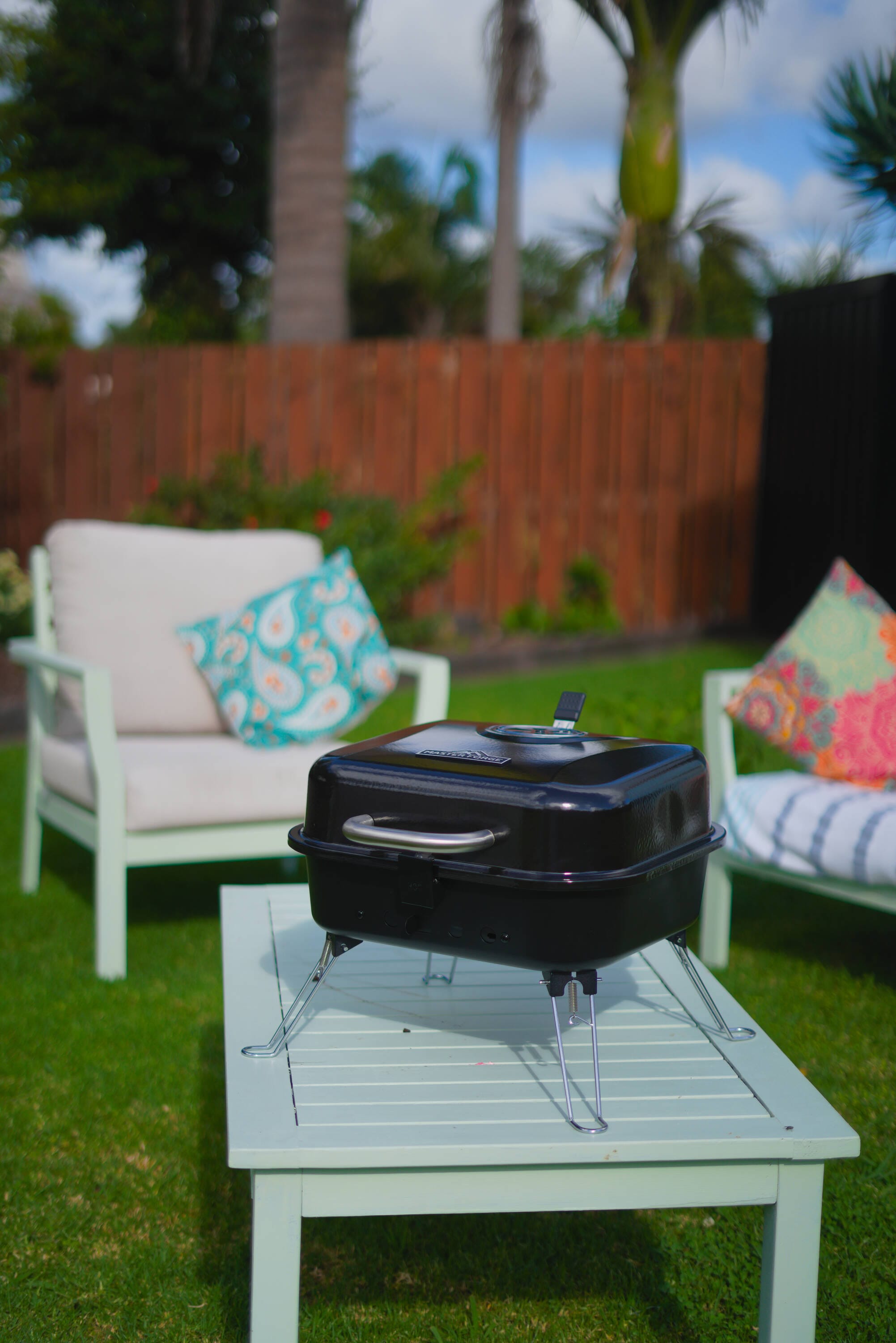 Master Forge 206-Sq. in Black porcelain coated Portable Charcoal Grill