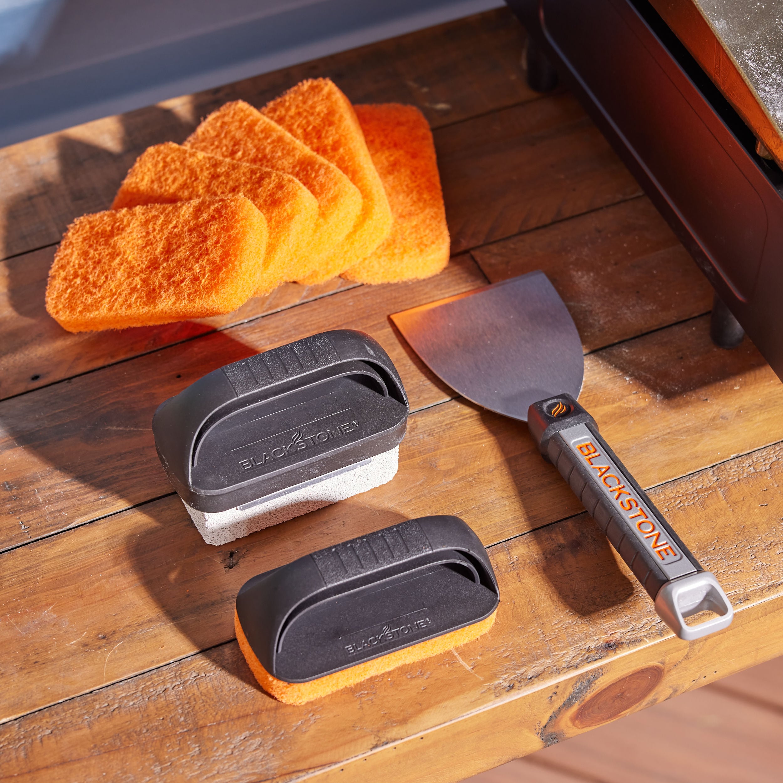 Blackstone Culinary 10-Piece Cleaning Kit with Pumice Grill cleaning block with 4-in with Scraper Blade