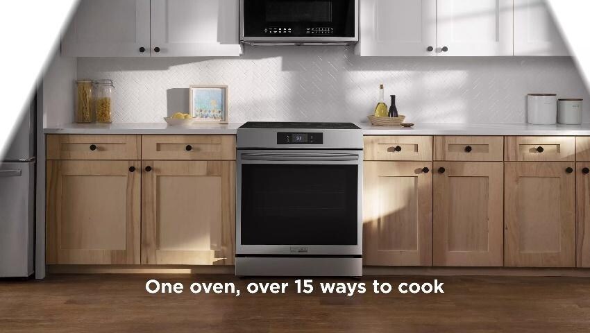 Frigidaire Gallery Stone-Baked Pizza 30-in Glass Top 5 burners 6.2-cu ft Air Fry Convection Oven Slide-In Electric Range ( Smudge-Proof Stainless Steel )