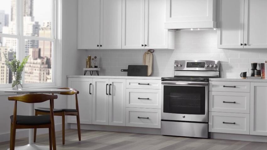 Broan 21 in 300 CFM Convertible Stainless Under Cabinet Range Hoods Insert