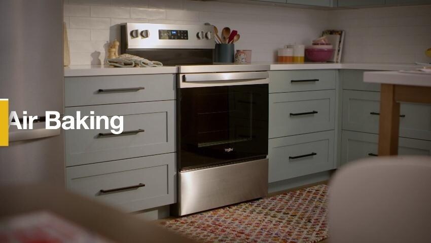 Whirlpool Air Cooking Technology 30-in Glass Top 5 burners 5.3-cu ft Air Fry Convection Oven Freestanding Electric Range ( Fingerprint Resistant Stainless Steel )