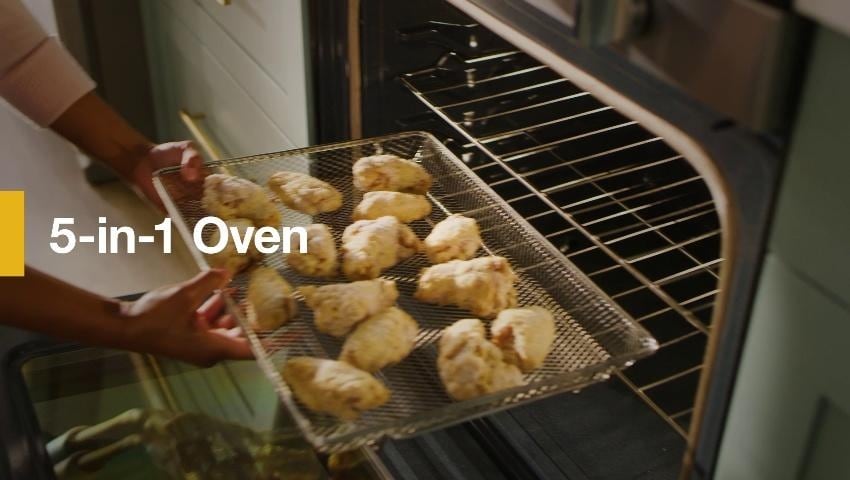 Whirlpool 30-in 5 burners 5.0-cu ft Air Fry Convection Oven Freestanding Natural Gas Range ( Fingerprint Resistant Stainless Steel )