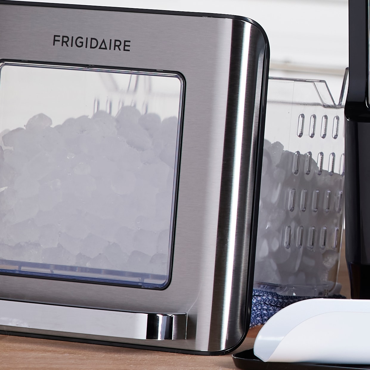 Frigidaire 44 lb Countertop or Portable Nugget Ice Maker Stainless Steel