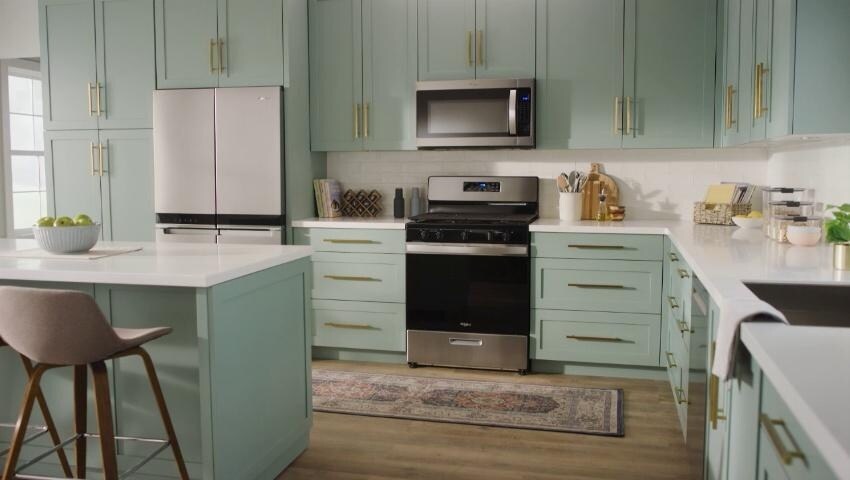 Whirlpool 30-in 5 burners 5.1-cu ft Freestanding Natural Gas Range ( Stainless Steel )