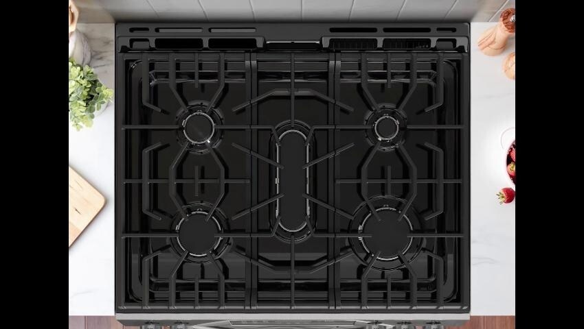 Frigidaire 30-in 5 burners 5.1-cu ft Slide-In Natural Gas Range ( Stainless steel )