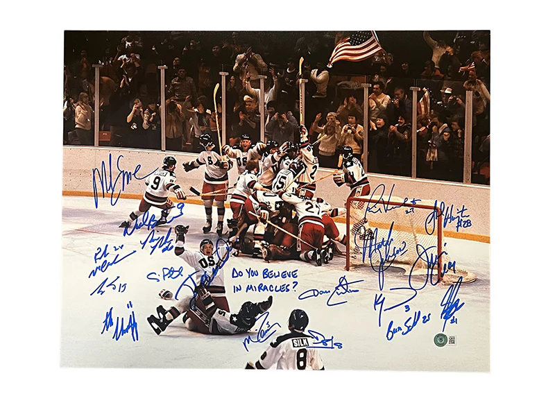 Miracle On Ice 18-Autograph 1980's Gold Medalists Team USA 16x20 Photo (Beckett)