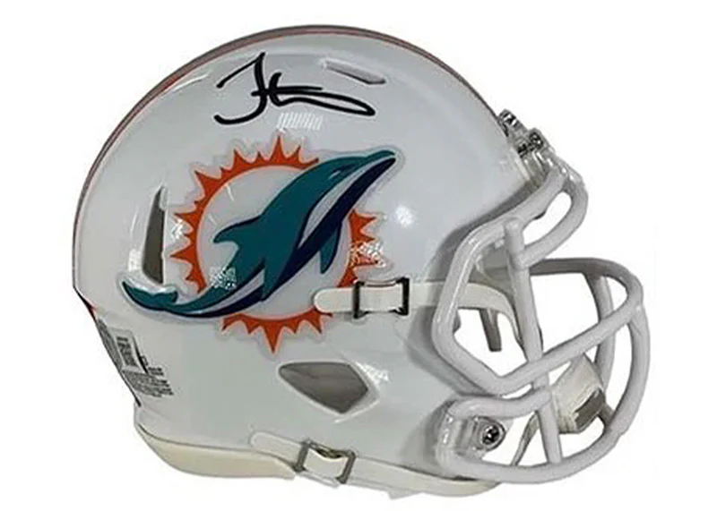 Tyreek Hill Autographed Miami Dolphins Mini Football Helmet (Beckett)