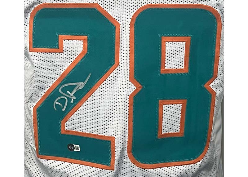 De��Von Achane Signed Miami Custom White Football Jersey Beckett