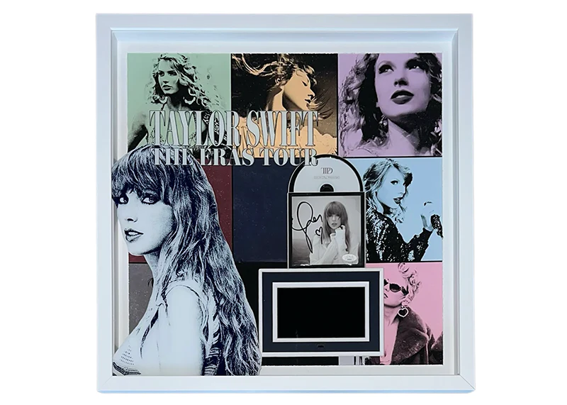 Taylor Swift Signed 3D With With Playable Video 25x25 Framed CD JSA
