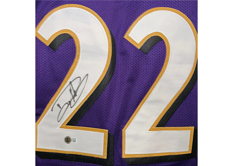 Derrick Henry Signed Baltimore Custom Purple Football Jersey Beckett