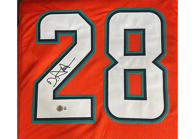 De��Von Achane Signed Miami Custom Orange Football Jersey Beckett