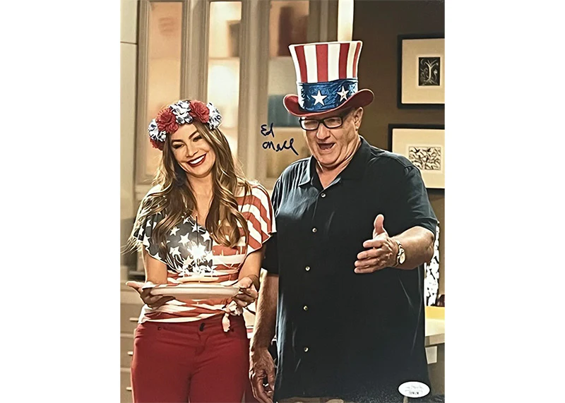 Ed O��neill Modern Family Signed 11x14 Photo JSA