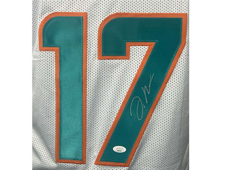Jaylen Waddle Signed Miami Custom White Football Jersey (JSA)