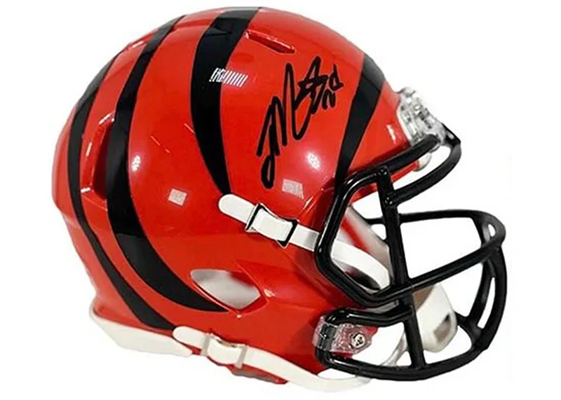 Joe Mixon Signed Cincinnati Bengals Speed Mini Football Helmet (JSA)