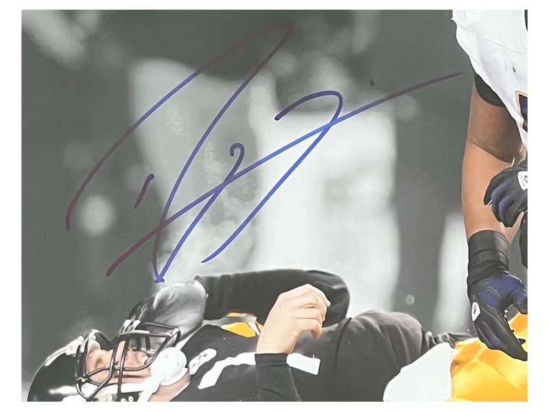 Ray Lewis Autographed Baltimore Ravens 16x20 Framed Photo? JSA