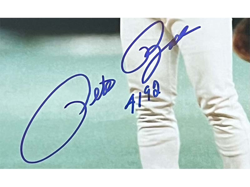 Pete Rose Autographed 16x20 Cincinnati Reds Photo ��4192�� Inscription