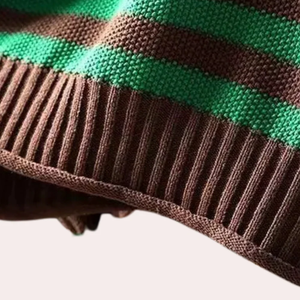 Bl?d og Hyggelig Strikket Sweater med L?s Pasform