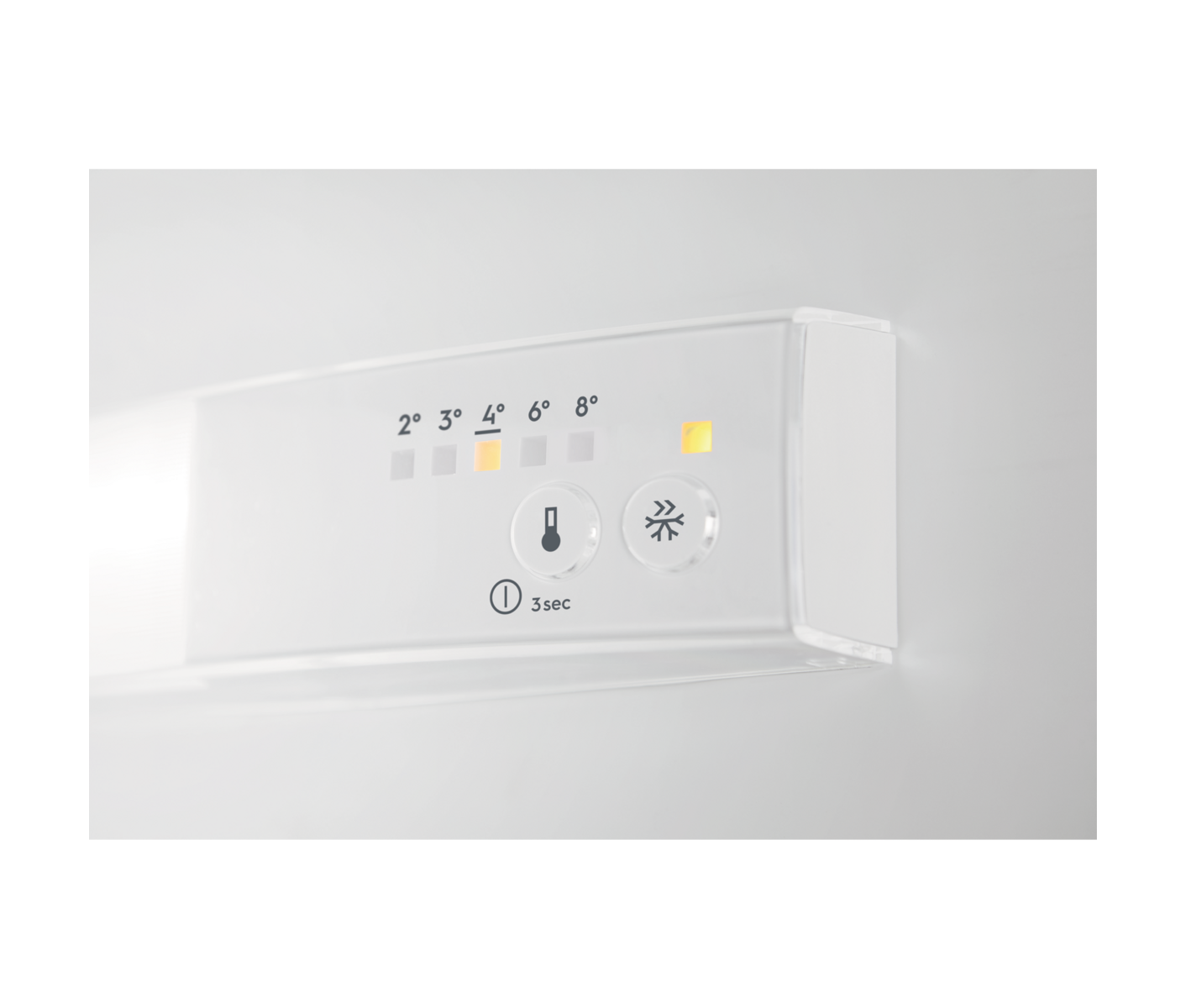 Electrolux LFB3AE82R