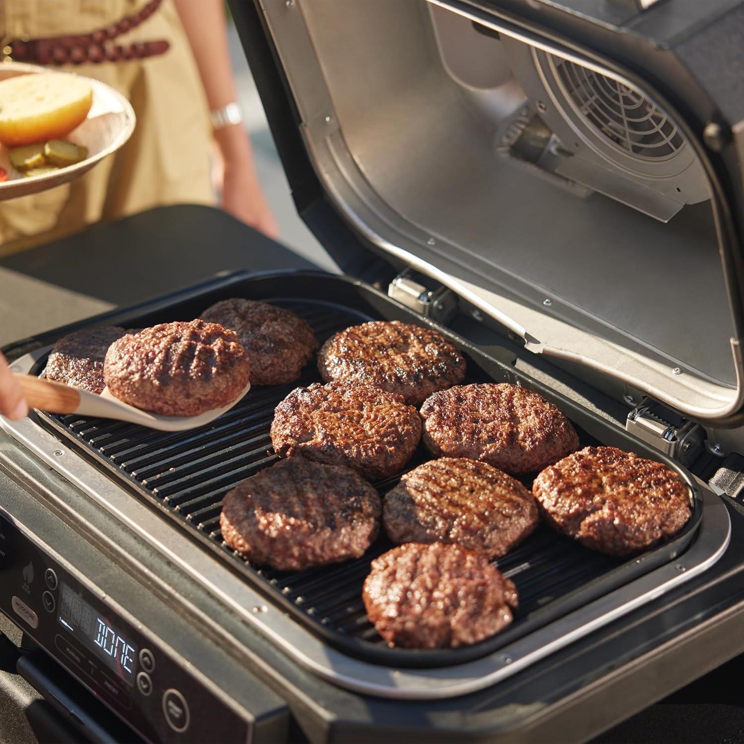 Ninja Woodfire Pro XL Electric Grill, Large 4-in-1 Outdoor Grill with Smoker and Hot Air Fryer with Smart Cooking System and Integrated Thermometer, Wood Fire Pellet, Weatherproof, Portable,